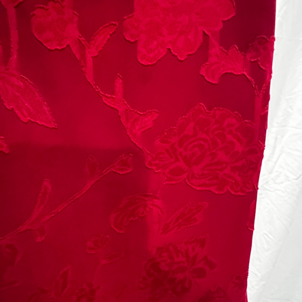Ann Taylor Loft camisole perfect for Valentines Day - Picture 8 of 9